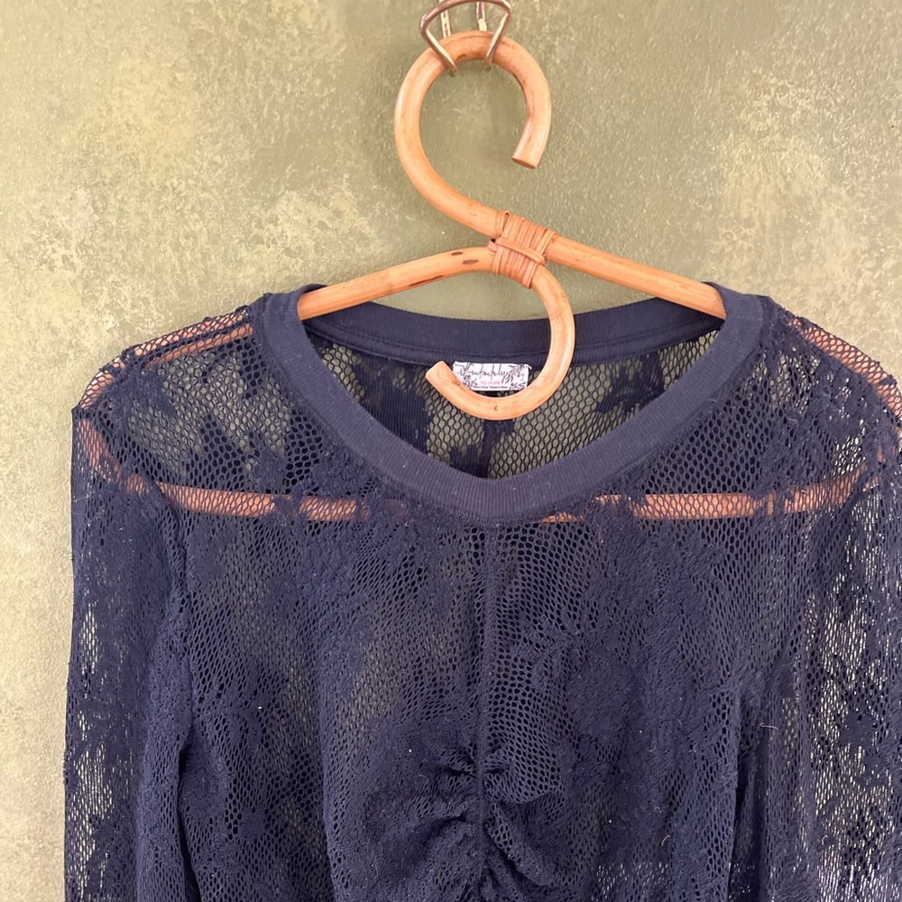 Free people stretchy, laced, long sleeve blouse
